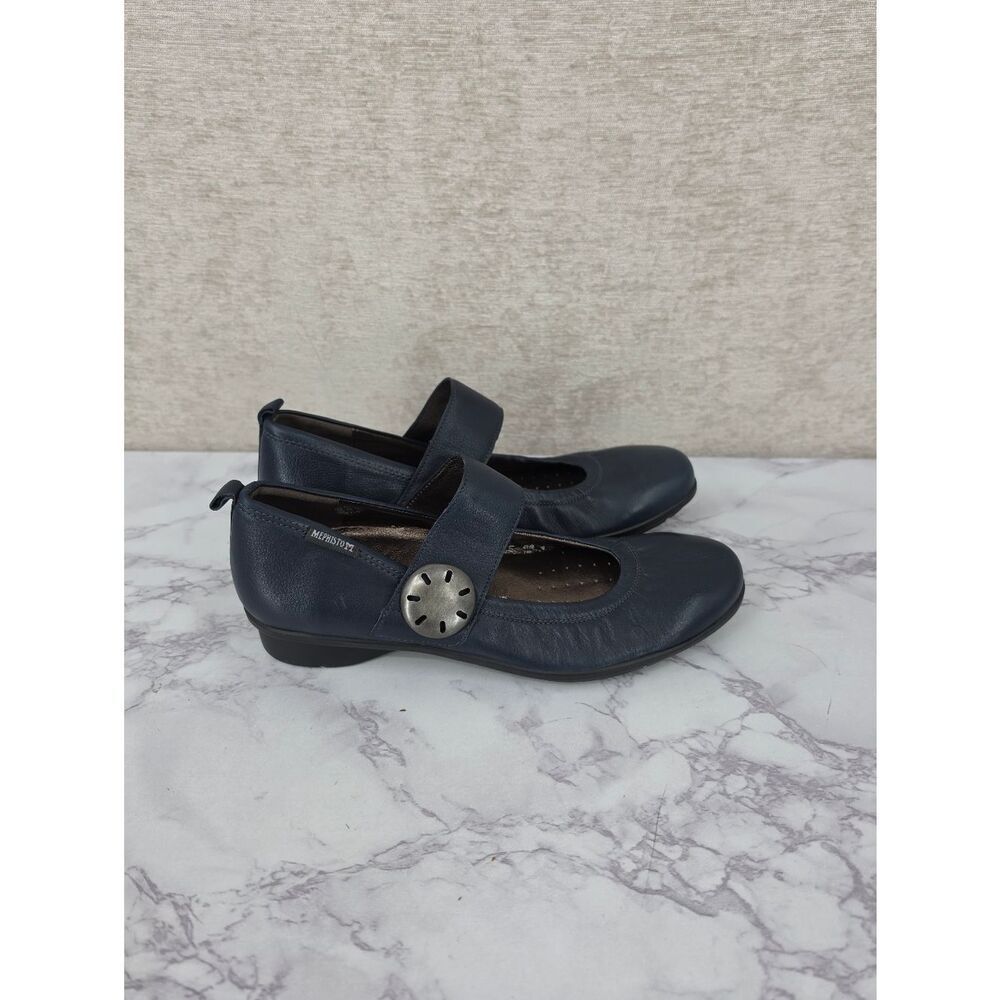 Mephisto Sylvia Leather Navy Mary Jane Ballet Flats with Decorative Button